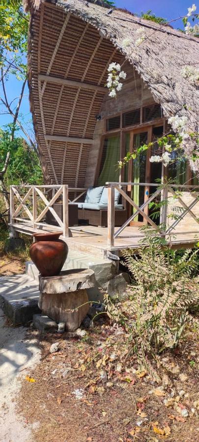 Alam Karang Hotell Gili Gede Exteriör bild